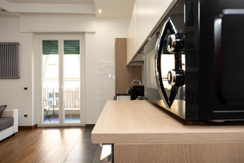 Stylish Apartment Rome Air Conditionig Wifi Tv 50 Metro 4 Minutes Away 外观 照片